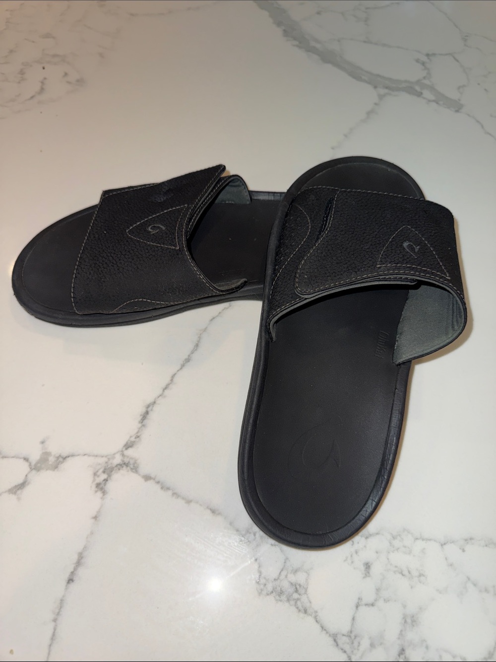 Men’s Black OluKai Nalu Slide